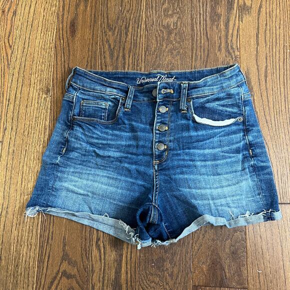 Women's Shorts bundle SZ 8 - Picture 5 of 10